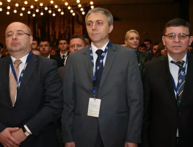 ДПС избира председател на партията, Мустафа Карадайъ е фаворит