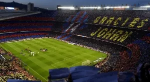 Фенове на Барса опорочиха минутата мълчание в памет на Кройф (ВИДЕО)