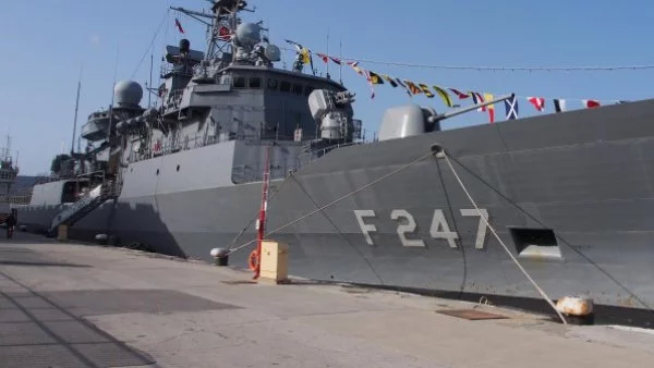 Депутатите пратиха в глуха улица проектите за нови самолети и кораби