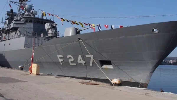 Флотилия на НАТО на учение край Варна