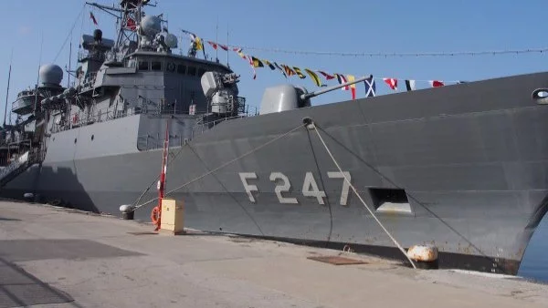 ВМС на САЩ: Стараем се да запазим постоянно присъствие в Черно море