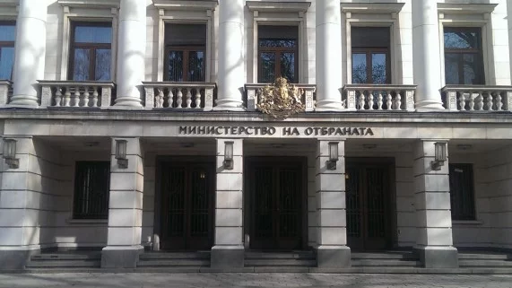 Искаме предложение за изтребител от Италия, Португалия, САЩ и Швеция