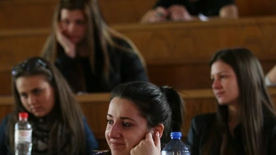 От догодина право ще се учи само редовно 