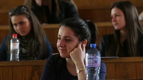 Студентите с право на обезщетение, когато останат без работа