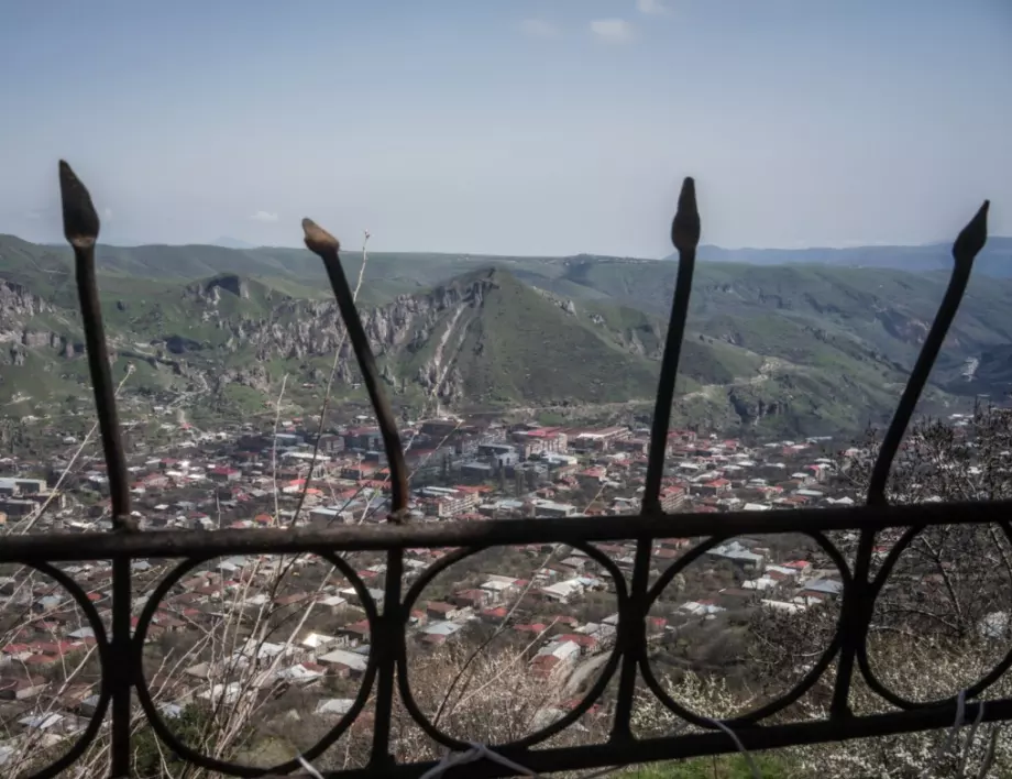 Пак военни действия в Нагорни Карабах и взаимни обвинения между Армения и Азербайджан