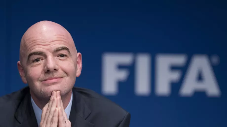 Шефът на ФИФА: Би било повече от безотговорно да се подновяват първенствата, ако не е 100% безопасно