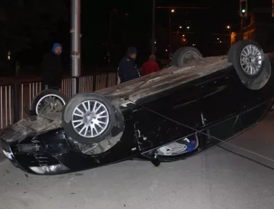 Пияна шофьорка предизвика катастрофа на метри от полицейски участък