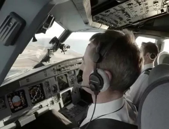 Хванаха пиян канадски пилот в пътнически самолет