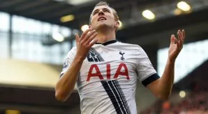 Лестър все по-близо до титлата след грешка на Тотнъм