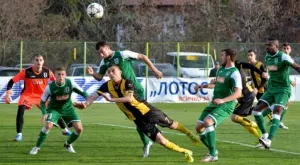 Пирин (Благоевград) се разделя с чужденците си