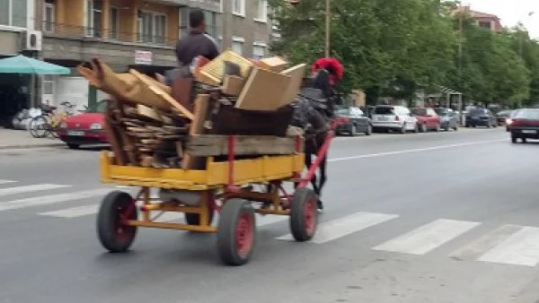 Прокурор иска да отпадне забраната за движение на каруците в Сливен