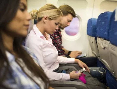 8 решения, които ще ви помогнат да заспите по време на полет