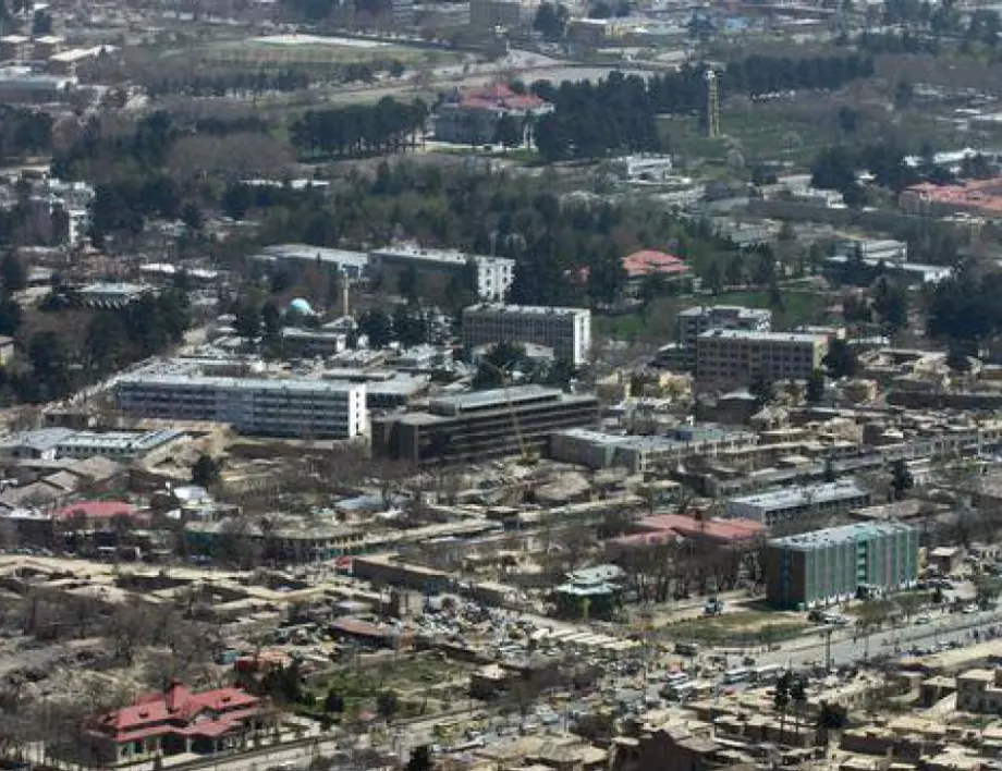 Поне четирима ранени след експлозии в Кабул, сред тях е и дете