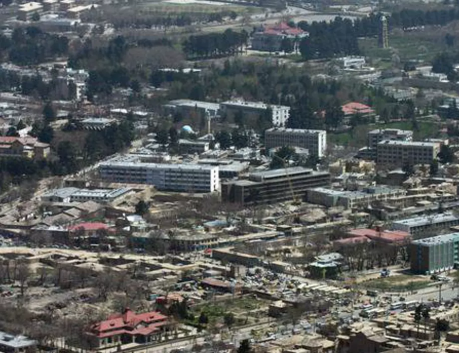 Петима загинаха при нападение на детска болница в Кабул (ВИДЕО)