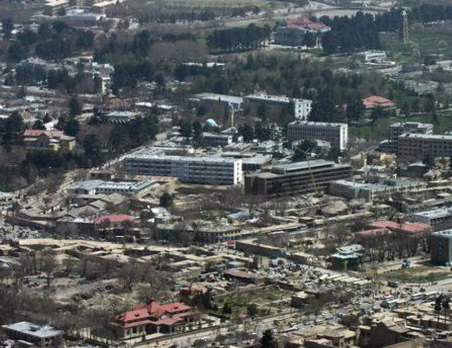 24 загинали след самоубийствен атентат в Кабул