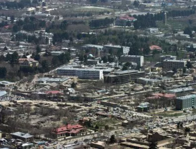 Мощен взрив в центъра на Кабул, има убити и ранени