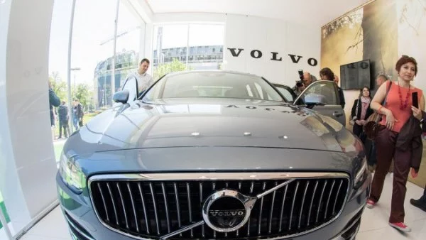 Флагманите Volvo S90 и V90 дебютираха у нас