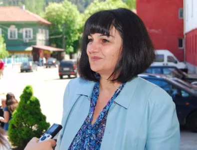 Ирена Коцева не смята, че има конфликт на интереси при спечелената от мъжа ѝ поръчка