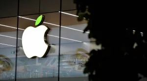 Apple отчита 15% спад на приходите 