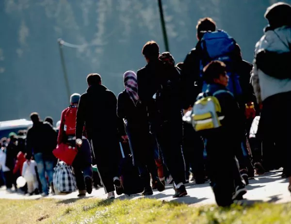 Все по-малко мигранти влизат в ЕС през Балканите