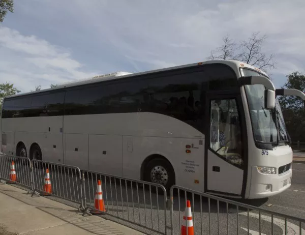 Автобусният бранш приема среща с вносителите на спорния закон, но в присъствието на медиите