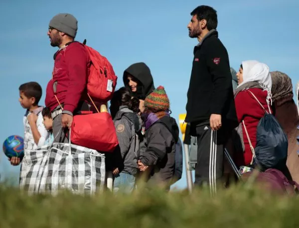 Македония върна обратно на Гърция десетки нелегални мигранти
