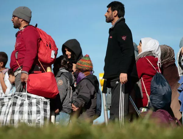 11 нелегални бежанци откриха в ТИР край Велико Търново 
