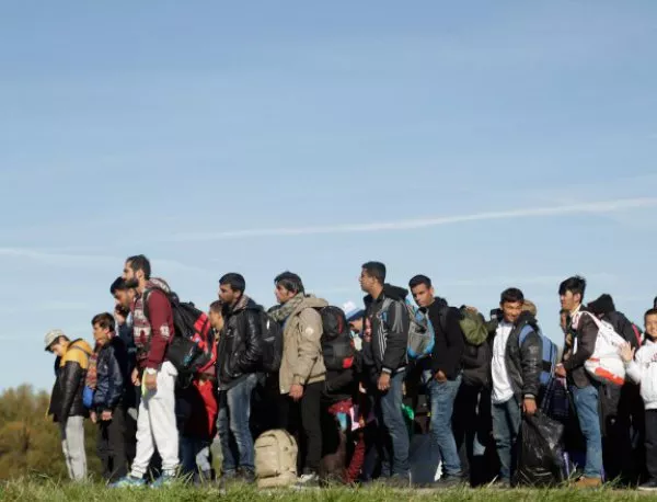 Нелегалните мигранти бягат от България, а миграционният натиск спада