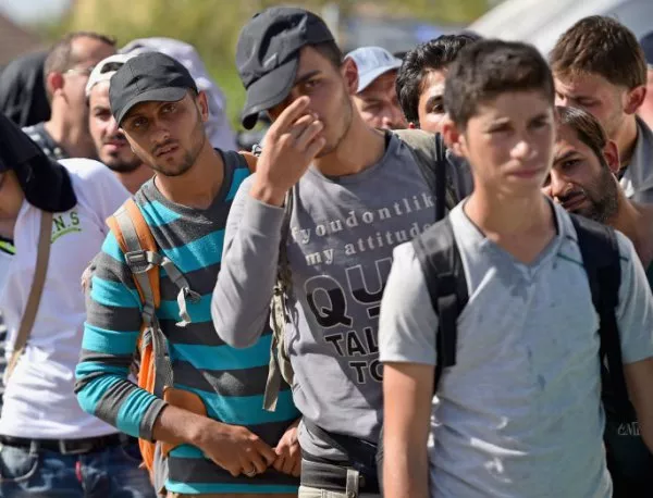 Швеция отново затегна мерките за прием на бежанци