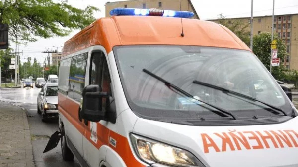 Роми пребиха мъж с прътове заради забележка