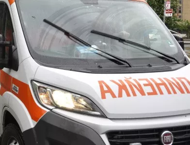 Мъж загина след падане от блок в Хасково