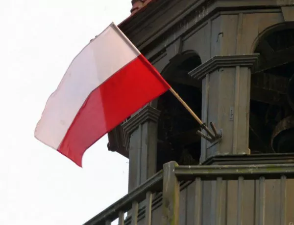 ЕС официално предупреди Полша да зачита върховенството на закона 