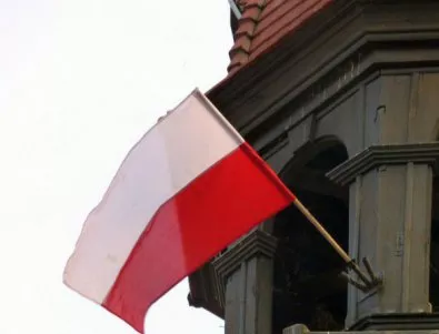 Опозицията в Полша иска оставката на военния министър