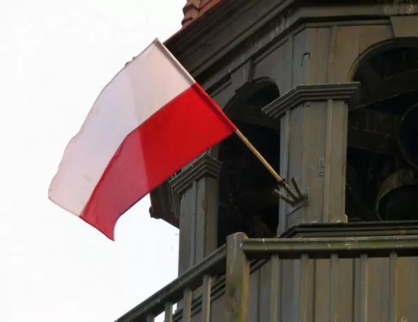 Полша забрани комунизма, ще разрушава съветски паметници