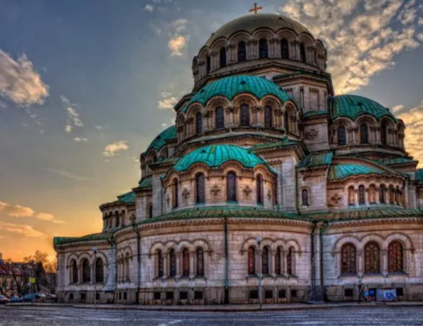 Учредителното събрание избира София за столица на Княжество България
