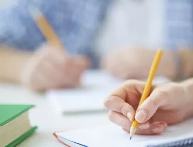МОН планира нови изпити за учениците след X клас