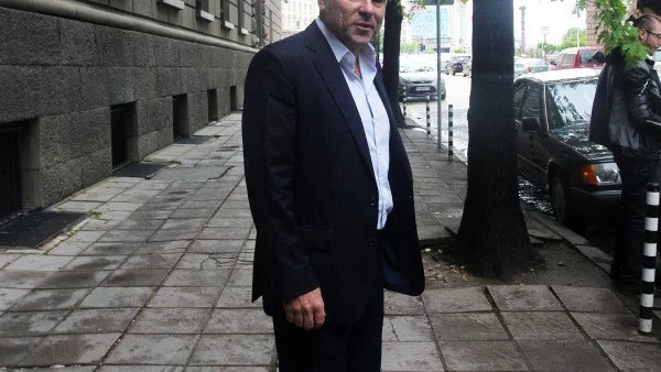 Марешки спокоен за референдума си, съгласен е на отпадане на въпроси