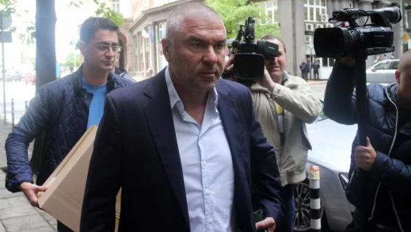 Няма да има референдум с въпросите на Марешки