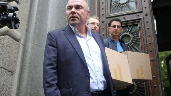 Марешки се готви да се кандидатира за президент след отхвърлянето на референдума