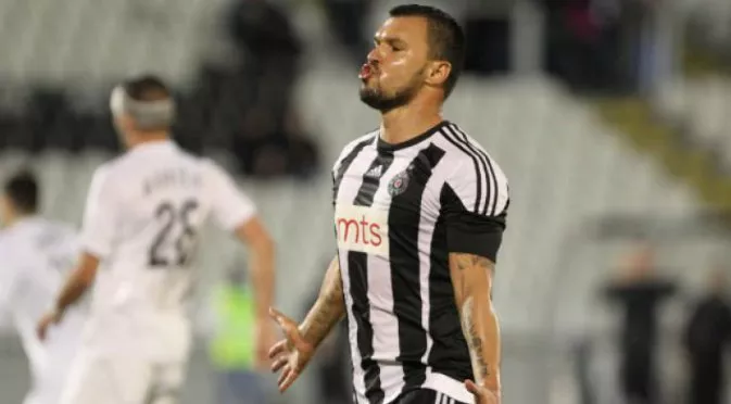 Божинов не спира да вкарва, но Партизан се излага (ВИДЕО)