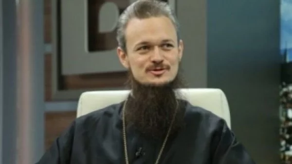 Разжалват Дионисий за нарушаване на канона?