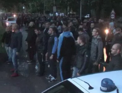 Ранени и сред протестиращите в Раднево, и сред полицаите (ВИДЕО)