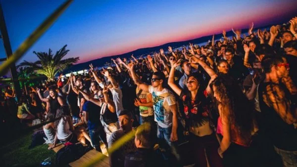 SUNWARD – новата концепция от партита на Cacao Beach 
