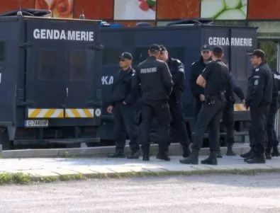 Осъдиха двама 17-годишни, ранили полицаи на протестите в Раднево