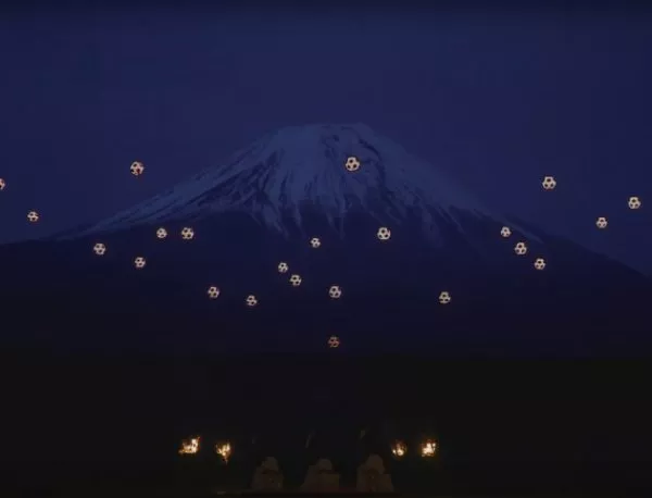 Безпилотен шоу балет пред вулкана Фуджи (ВИДЕО)