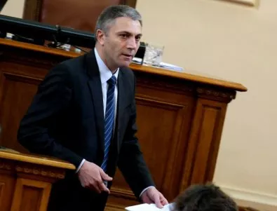 Карадайъ: Станишев помага на Борисов, никога не сме искали да оглавяваме службите
