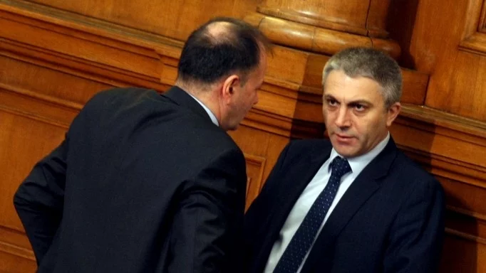 ДПС, БСП и АБВ поискаха оставката на Борисов