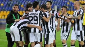 {{ otherArticle[0].article.title }}