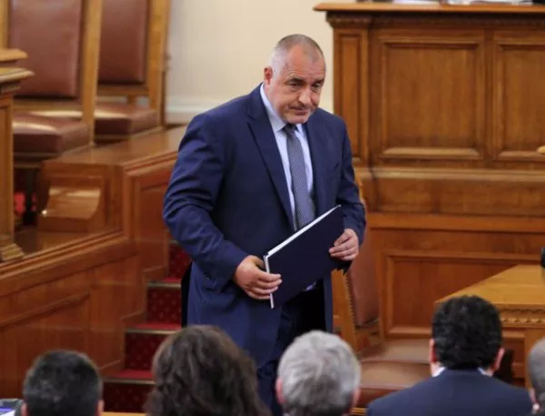 Борисов ще обяснява в парламента за увеличението на учителските заплати