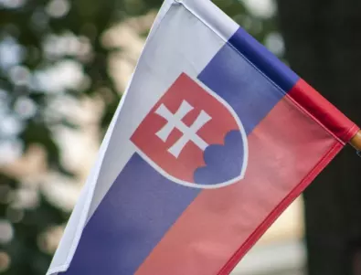 Словакия ще тества за коронавирус всички граждани над 10 години 